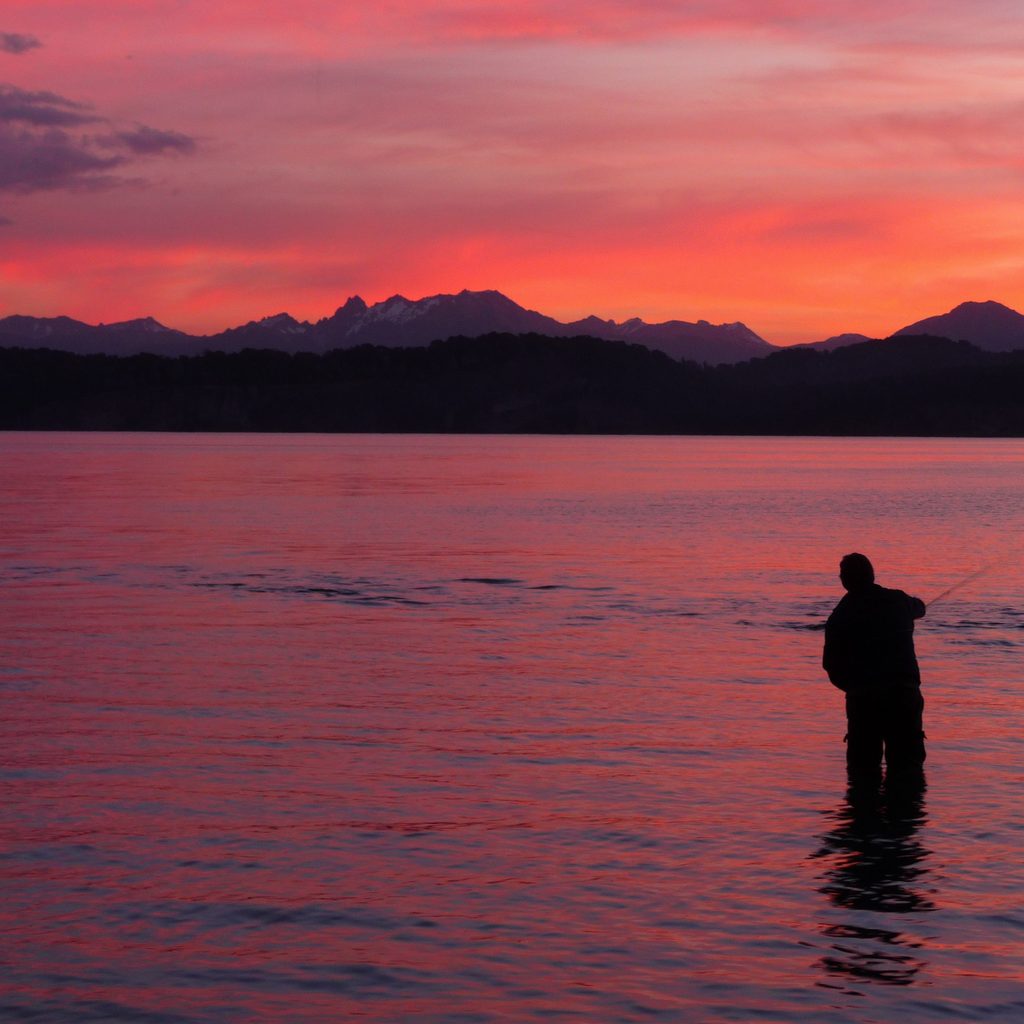 Trucha capturada en el Lago Nahuel Huapi